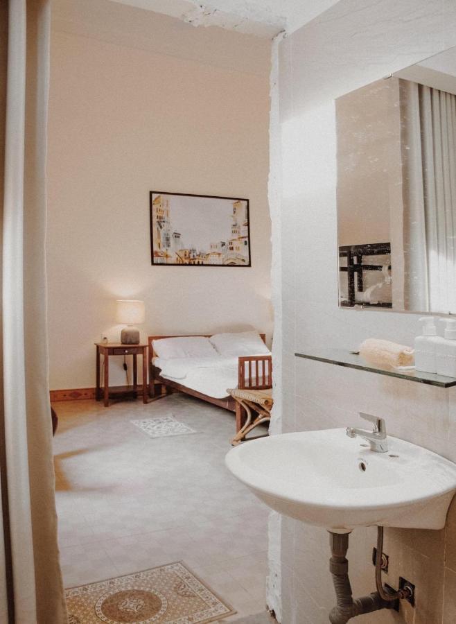 ドンホイLela Houseアパートメント エクステリア 写真