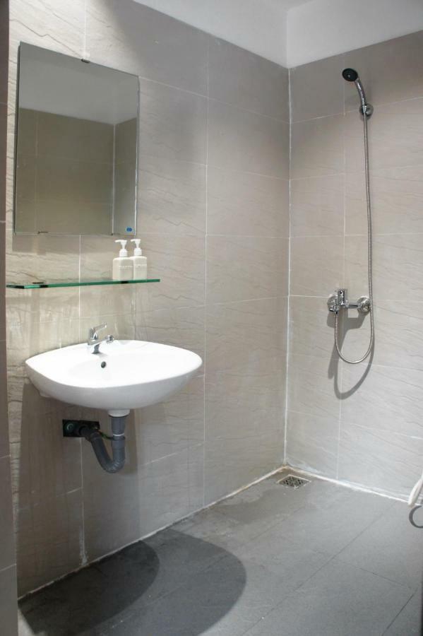 ドンホイLela Houseアパートメント エクステリア 写真